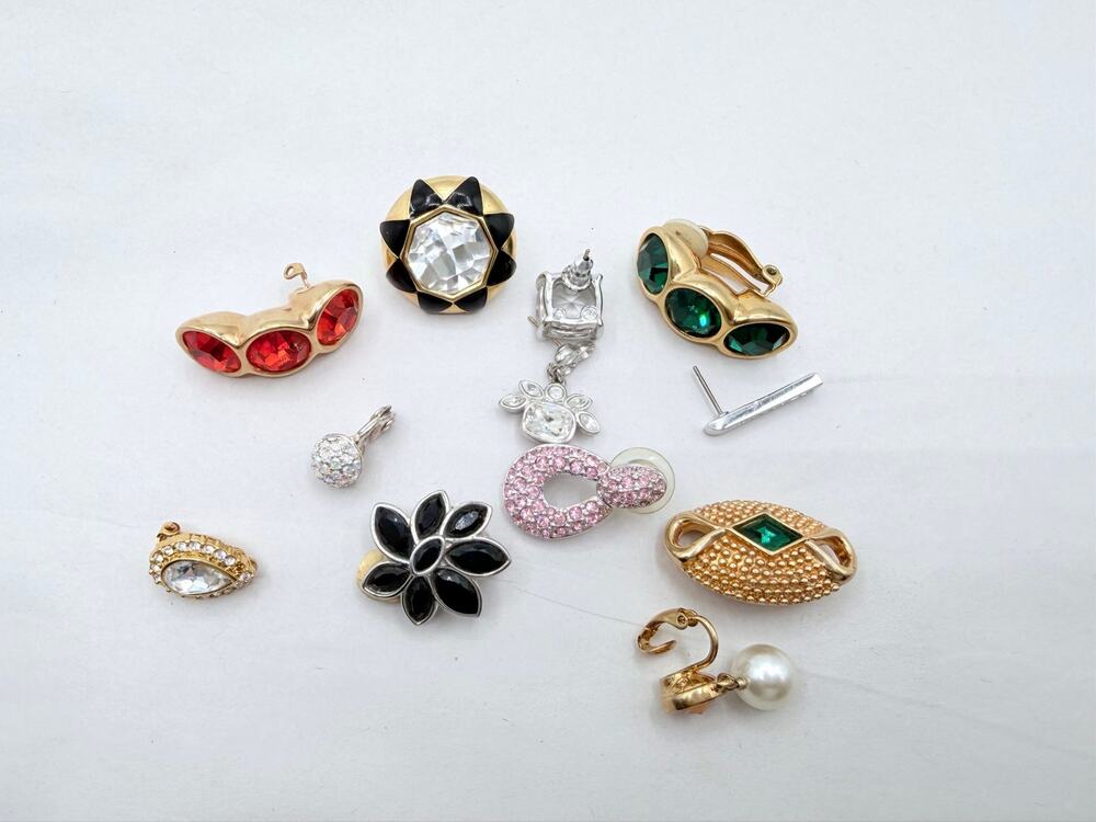 Swarovski 12 Pc Single Earrings Lot Signed Swan Repair Craft Rhinestone Parts